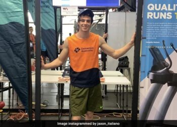 WATCH: Fitness Enthusiast Does 8008 Pull Ups In 24 Hours To Raise Money For Charity, Sets World Record