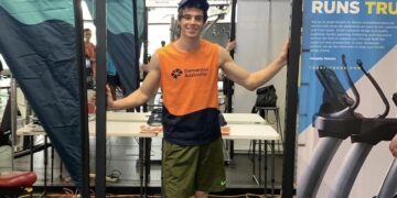 WATCH: Fitness Enthusiast Does 8008 Pull Ups In 24 Hours To Raise Money For Charity, Sets World Record