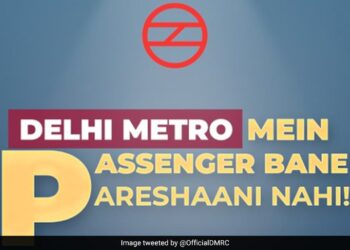 Delhi Metro Gave A Special Message To Those Who Make Reels And Videos Inside The Metro, Said- Be A Passenger, Dont Be A Problem – मेट्रो के अंदर रील और वीडियो बनाने वालों के लिए दिल्ली मेट्रो ने दिया खास संदेश, कहा