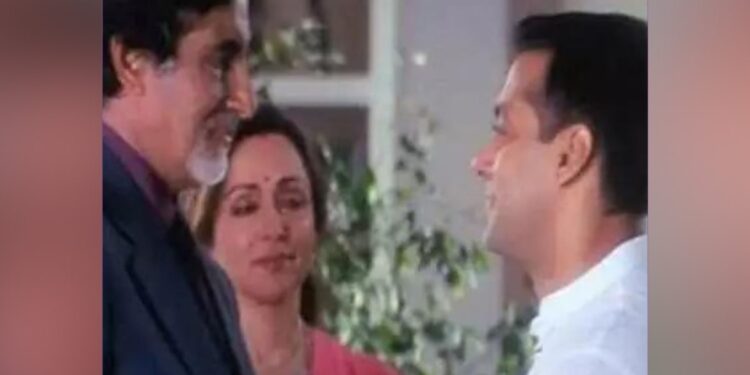 After An Argument With Son Father Puts Up WhatsApp Status With Reference To Film Baghban You Will Not Stop Laughing
