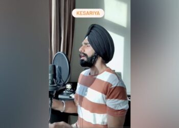 Punjabi Munde Did Wonders By Singing Kesariya Song Simultaneously In 4 Languages, Watch Viral Video
