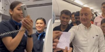 Anupam Kher Thanks IndiGo Airline Crew For Making Him Feel Special Onboard: Bollywood Actor Anupam Kher Honoured Bengaluru Flight, Actor Shares Photos Happy Handwritten Note Crew