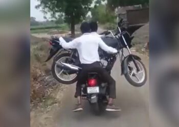 The Bike Riders Surprised Everyone By Riding The Bike On The Bike, What Is The Matter After All?