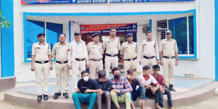 थाना राजपुर पुलिस ने बड़वानी सूने मकान में चोरी की गई चोरों को पकड़ा
