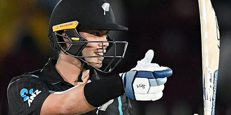 PAK Vs NZ: Mark Chapmans Not Out Hundered Made Silent Babar Azam, Kiwi Batter Got Moret Than 7 Times Better Average Than Pak Captain