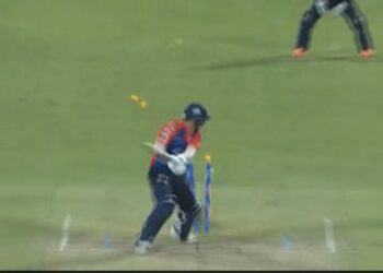 IPL 2023 DC Vs GT David Warner Miss To Create A Record Warner Clean Bold By Alzarri Joseph – IPL 2023: David Warner के लिए अबूझ पहेली बनी Alzarri Joseph की लहराती हुई गेंद, ऐसे हुए क्लीन बोल्ड
