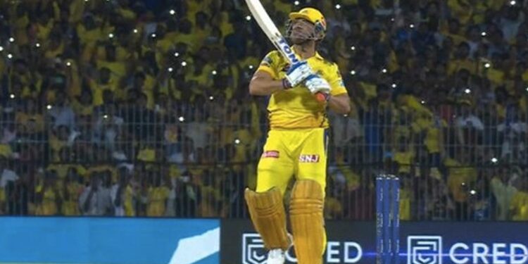 Anand Mahindra Was Stunned After Seeing Mahis Two Sixes, Shared The Video And Said- Dhoni Is A Superhero! – माही के दो छक्कों को देख कर दंग हो गए आनंद महिंद्रा, वीडियो शेयर कहा