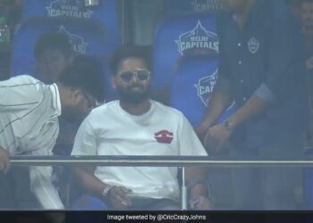 IPL 2023: Rishabh Pant Watching Delhi Capitals Vs Gujarat Titans Match From Stadium