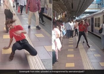 Girl Dancing Strangely Among Passengers Walking On The Railway Platform People Got Scared See Viral Video – रेलवे प्लेटफॉर्म पर चल रहे यात्रियों के बीच अजीबोगरीब डांस करने लगी लड़की, डर गए लोग, बोले