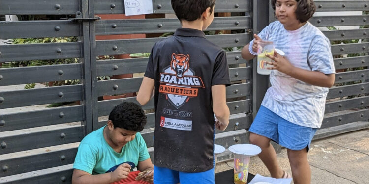Kids Set Up Lemonade Stall With Slash Sale In Bengaluru Because They Were Bored Internet Says Budding Entrepreneurs