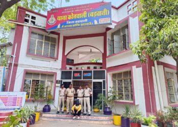 लुट के प्रकरण में एक साल से फरार आरोपी अवैध हथियार के साथ बडवानी पुलिस की गिरफ्त में