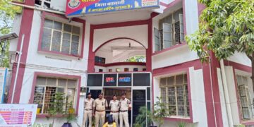 लुट के प्रकरण में एक साल से फरार आरोपी अवैध हथियार के साथ बडवानी पुलिस की गिरफ्त में