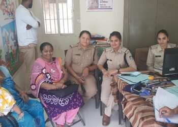 पुलिस परिवार परामर्श केंद्र ने मिलाया तीन बिछड़े परिवारों को