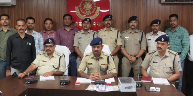 सोनम कॉटन जिनिंग चोरी करने वाली अंतरराज्यीय संगठित चड्डी-बनियान गैंग का हुआ खुलासा