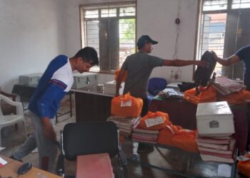 रविवार को जिला पुलिस द्वारा सभी थाने व चौकियों में ऑपरेशन क्लीन के तहत की गई साफ सफाई व श्रमदान