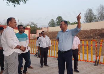 कलेक्टर एवं जिला निर्वाचन अधिकारी ने मतगणना की व्यवस्थाओं का किया निरीक्षण