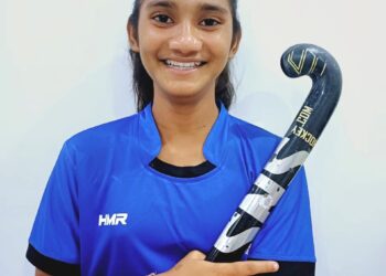 जिला हॉकी संघ बड़वानी की तीन महिला हॉकी खिलाड़ी