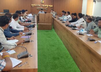 पुलिस अधीक्षक ने ली आसूचना संकलन करने वाले पुलिस अधिकारियों की मासिक बैठक