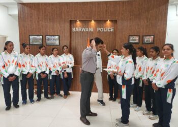 सरहद की माटी से किया एस0पी0 का तिलक