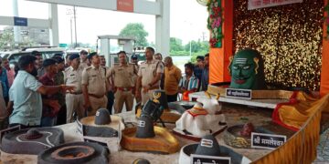 थाना सेंधवा शहर पुलिस द्वारा कल दिनांक को निकलने वाले शिवडोला मार्ग का किया भ्रमण
