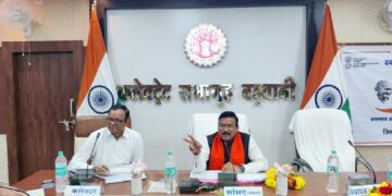 जिले में होने वाले विकास कार्यो में जनप्रतिनिधियों की भी सहभागिता हो – लोकसभा सांसद श्री गजेन्द्रसिंह पटेल