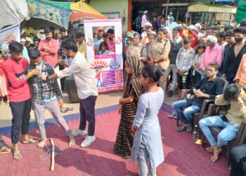 “मैं हूँ अभिमन्यु” अभियान के तहत जिला बड़वानी मे पुलिस के द्वारा किए जा रहे है जागरूकता कार्यक्रम