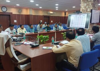 कलेक्टर ने की कृषि उत्पादन कार्यो की समीक्षा