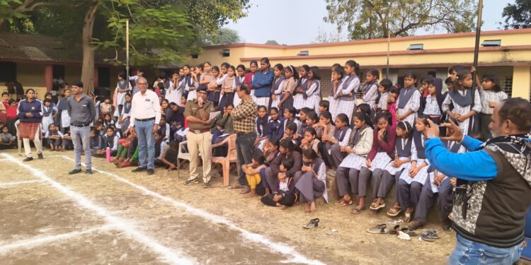 थाना निवाली पुलिस ने बढ़ते हुए सायबर क्राइम और फ्रॉड के विरुद्ध जागरूकता कार्यक्रम” का किया आयोजन