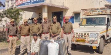 थाना देवगढ़ ने बोलरो पिकअप मे स्कीम बनाकर डोडाचूरा परिवहन करते हुये 01 अभियुक्त अरविंद लबाना को किया गिरफ्तार पिकअप को किया जब्त