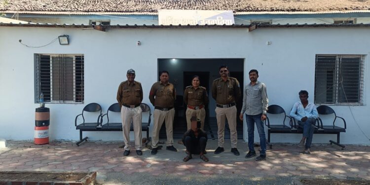 24 घंटे में दुष्कर्म के फरार आरोपियों को गिरफ्तार कर भेजा जेल