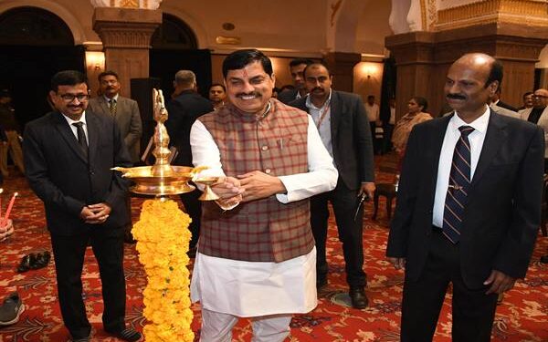 पुलिस थानों का जिला, संभाग और राज्य स्तरीय ग्रेडेशन करें, अच्छा काम करने वालों को करें पुरस्कृत : मुख्यमंत्री डॉ. यादव