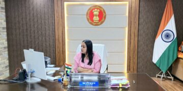 शाला त्यागी बच्चों को पुनः शिक्षा की मुख्य धारा से जोड़ने हेतु सर्वे कार्य की कलेक्टर ने की समीक्षा