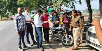 RTO एवं थाना यातायात बड़वानी पुलिस का संयुक्त चेकिंग अभियान, कई वाहनों पर कार्रवाई