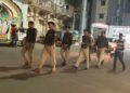 बड़वानी पुलिस द्वारा शाम के समय सतत पैदल भ्रमण एवं चेकिंग अभियान