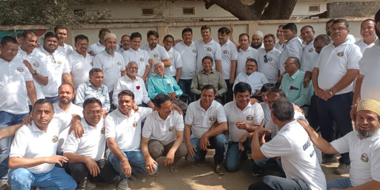 राजपुर नगर में 1997 बैच के पूर्व छात्र मिलन समारोह रखा गया।