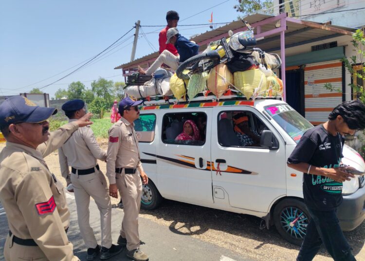 यातायात नियमों के प्रति बड़वानी पुलिस सख्त